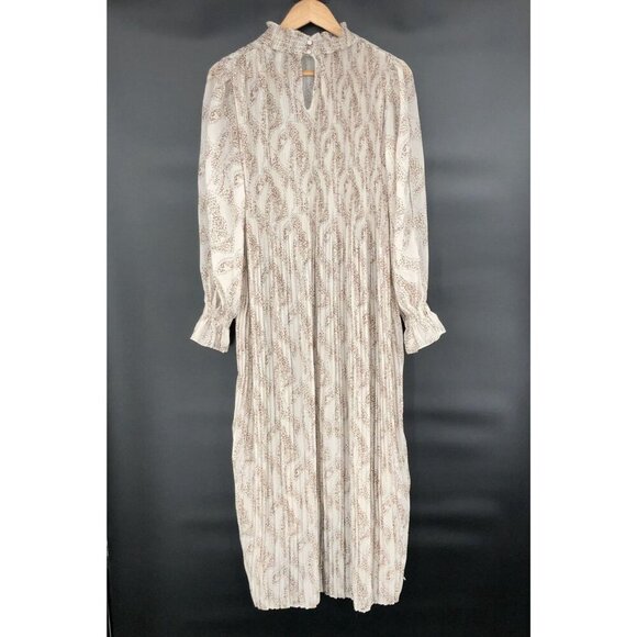 En Saison Women Pleated Sheer Maxi Dress M Beige Keyhole Back Slit Sleeve Hi-Low - Picture 2 of 9